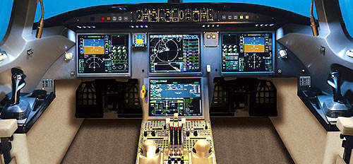 The Dassault / Honeywell EASy cockpit reduces pilot workload, allowing the pilot to concentrate on situational awareness and the successful completion of the flight.