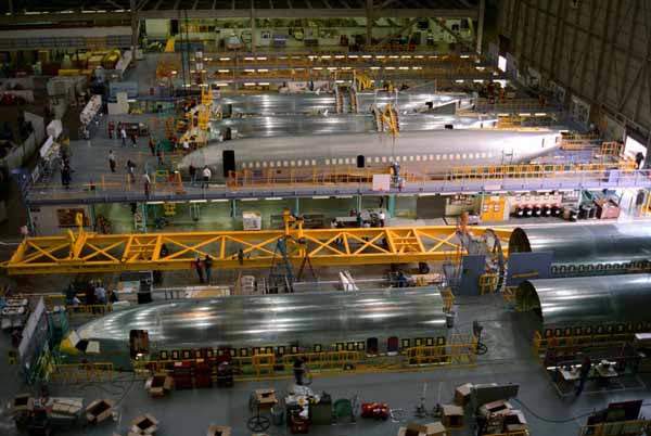 The fuselage assembly of the 737-600.