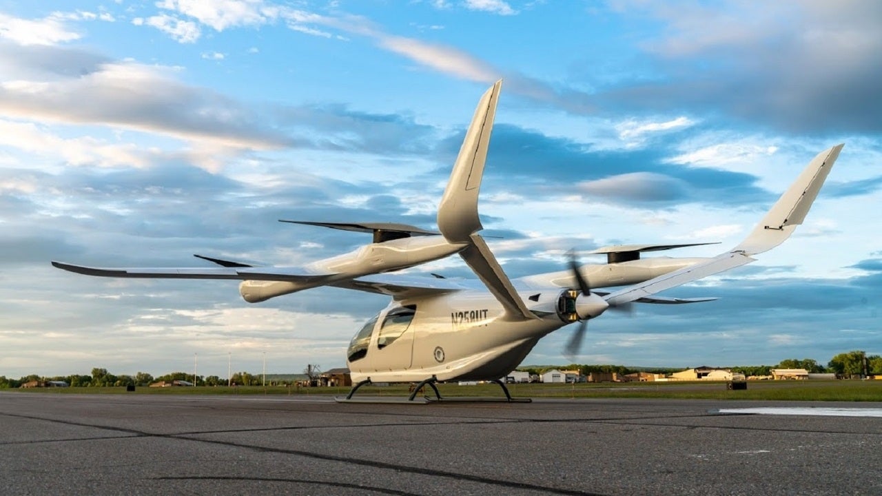 Alia-250 eVTOL aircraft has a maximum take-off weight of 2,721kg. Credit: BETA Technologies.