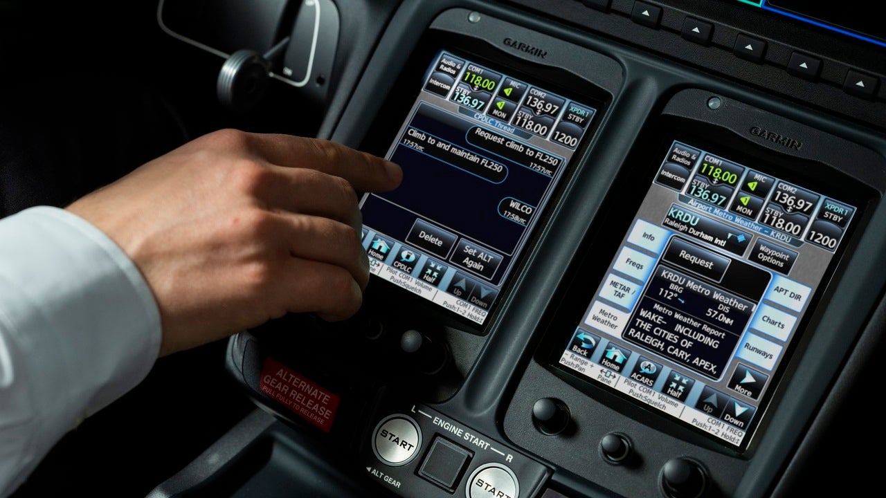 The HondaJet Elite S jet features an upgraded avionics suite based on the Garmin G3000 and latest FAA Data Comm feature, which replaces traditional voice commands with text-based messaging. Credit: Honda Aircraft Company.